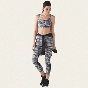Lululemon Pace Rival Crop 22"